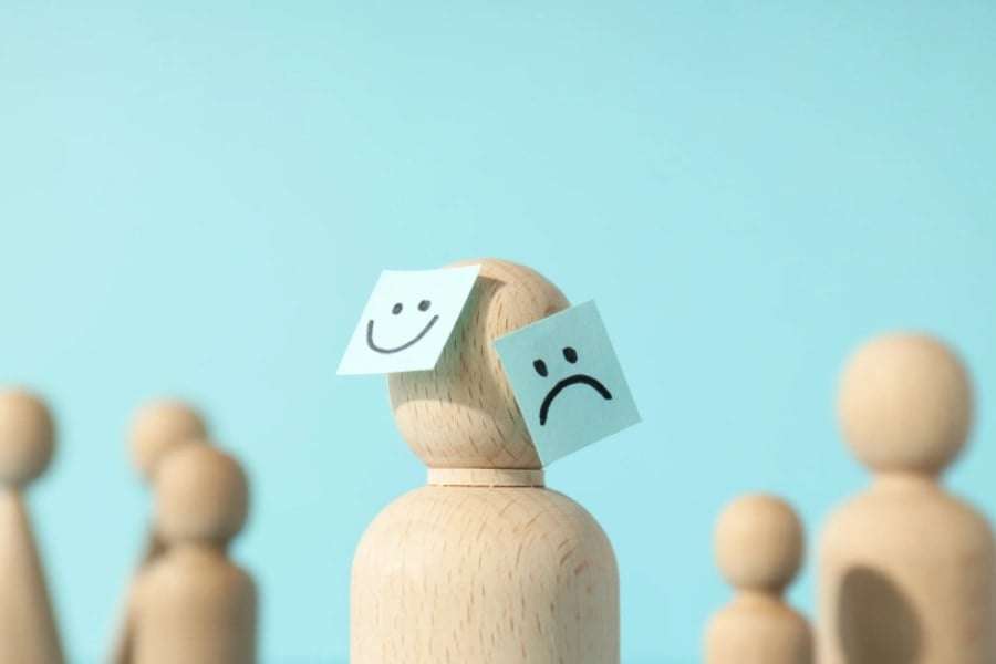 被害者意識が強い人ほど、ナルシシズム傾向も強くなっていた