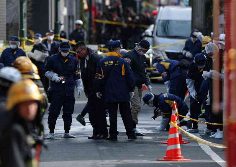 立ち退き強制執行中に2人死傷　亡くなったのは保証会社の61歳男性（毎日新聞） - Yahoo!ニュース