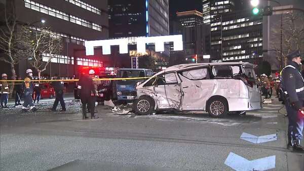 東京・赤坂「特許庁」前で公用車による多重事故1人死亡8人重軽傷　現場は事故多発の交差点「見通しが良いゆえ事故の可能性」｜FNNプライムオンライン