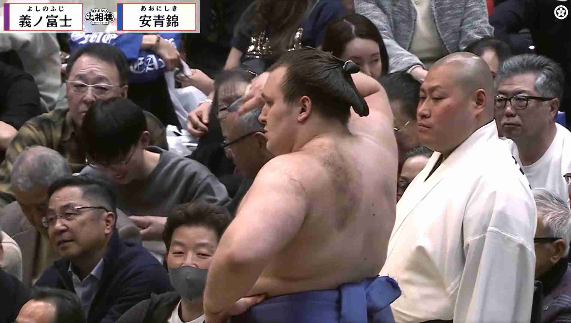 「さすがにマナー違反」「レベル低すぎ」大相撲初場所、人気力士の熱戦に“水を差す”残念な行為に批判相次ぐ