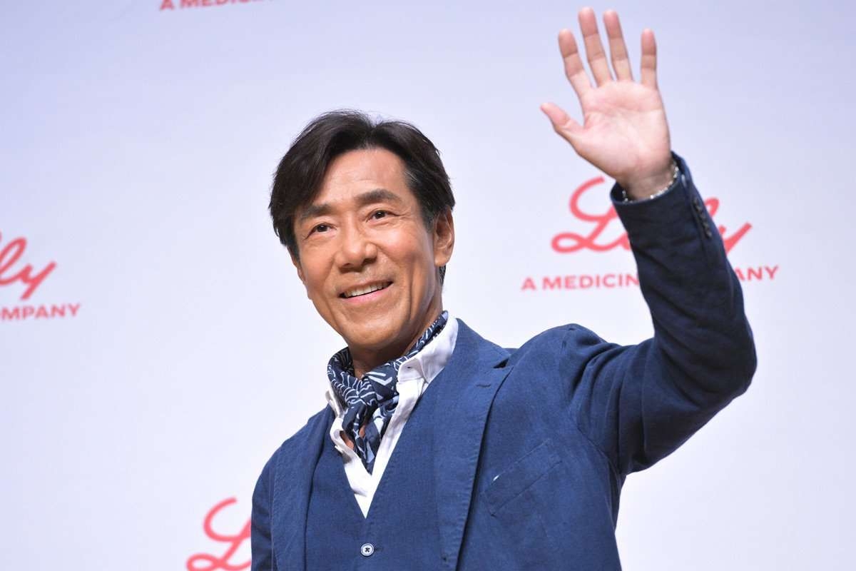 岸谷蘭丸氏の海外留学費用7000万円！　1学年上にはヒュー・ジャックマンの子供も