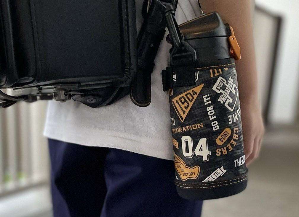 水筒でおなかを強打、内臓を損傷し緊急手術　各地で事故の報告、臓器を摘出したケースも（中国新聞デジタル） - Yahoo!ニュース