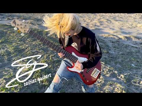 Wakazaemon  performs 