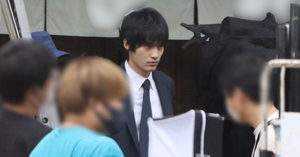 岡田健史　裁判で怒りの改名表明！事務所社長と同名苗字を拒絶 | 女性自身