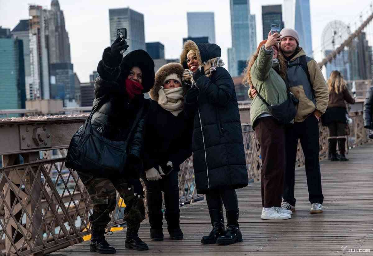 観光客に最大5年分のSNS履歴提出義務化　米政府案、日本人も対象…過去10年間に使用のメールアドレスや電話番号等も