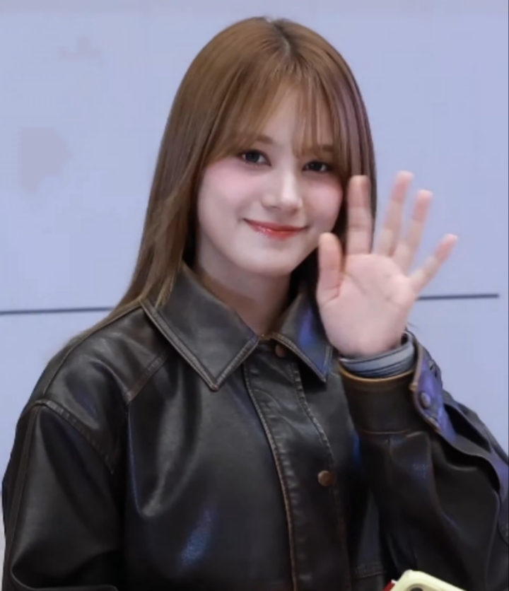 ヒルマン・ニナ - Wikipedia