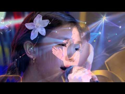 Programa Raul Gil - Yasmin Yamashita (Ai Wa Hana Kimi Wa Sono Tane) - Jovens Talentos Kids 2013