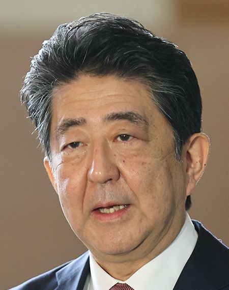 安倍銃撃事件の当日、“高市首相・最側近”佐藤啓副長官は統一教会集会に招かれていた！　《自民調査に「支援なし」と虚偽回答》【先出し全文】（文春オンライン） - Yahoo!ニュース