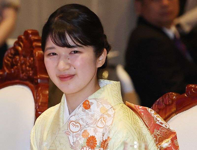 《「ア・イ・コ！」と熱烈コールも》愛子さまが「登校困難」「激ヤセ」を乗り越え、実りある生活を過ごした学習院の18年〈皇室記者が証言〉（文春オンライン） - Yahoo!ニュース