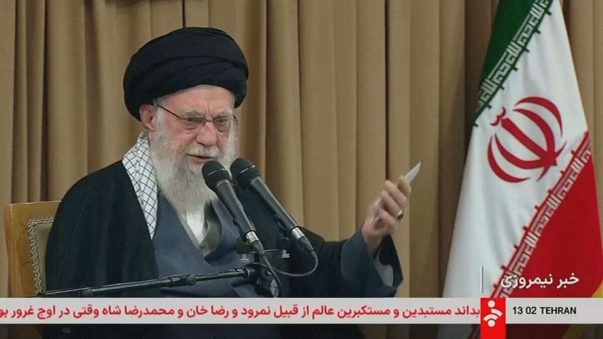 イランでデモ拡大　最高指導者ハメネイ師が団結訴え　米大統領非難も　死者60人以上
