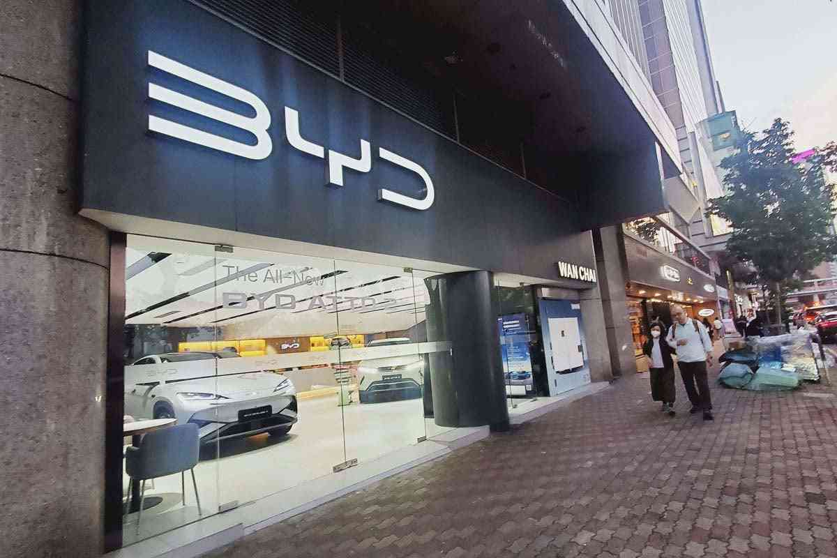 「ポルシェの跡地にBYD」 かつての日本車天国「香港」で何が起きているのか？ EV比率71%、中国車軽視が招く戦略的敗北（Merkmal）(ヘッドライン) | 自動車情報・ニュース - carview!
