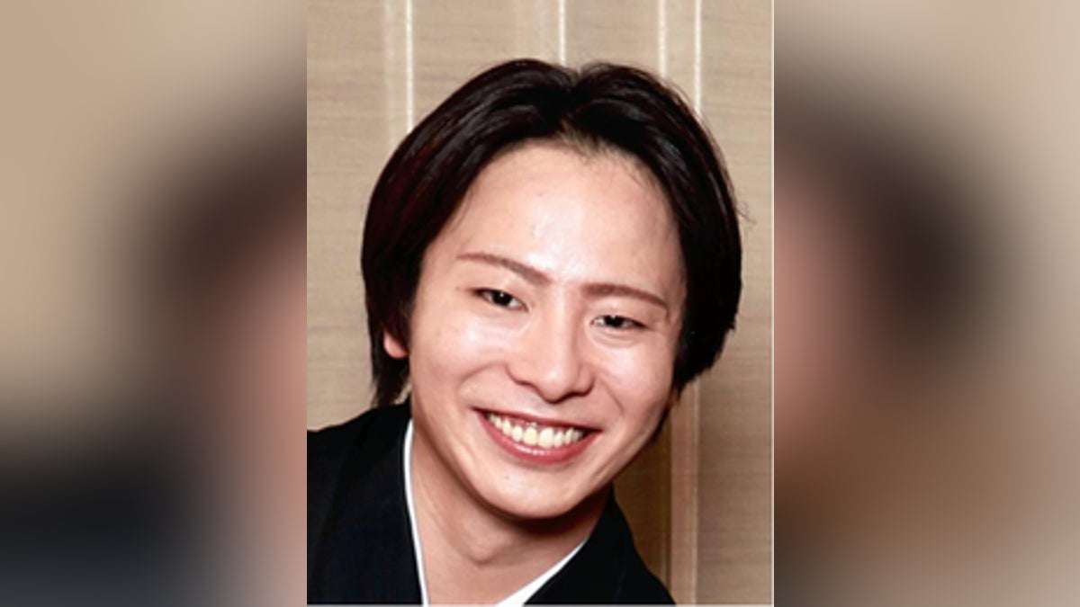 歌舞伎俳優の中村鶴松容疑者、ケバブ店のドアを蹴り壊した疑いで逮捕…トイレの無断使用を注意され暴れだす : 読売新聞
