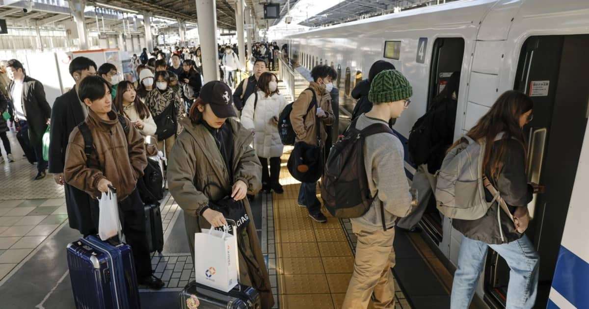 【常識一変！】「金払った席だぞ」拒否は当然…？ “席替わって”騒動で見えた「日本人の余裕のなさ」 | FRIDAYデジタル