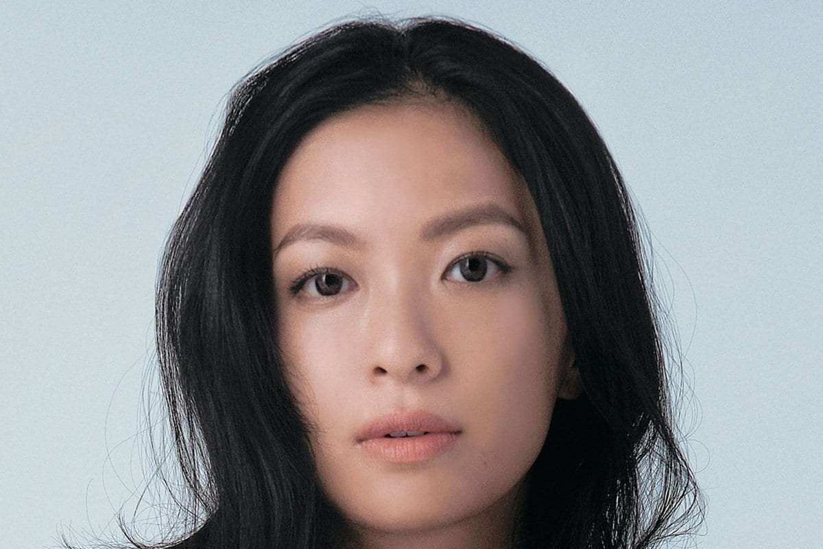 榮倉奈々＆賀来賢人の夫妻ショットにうっとり…高級レストランへ「結婚10年目でもラブラブなの素敵」との声 シェフが投稿 テレビ業界の現状についても解説 | LIMO | くらしとお金の経済メディア
