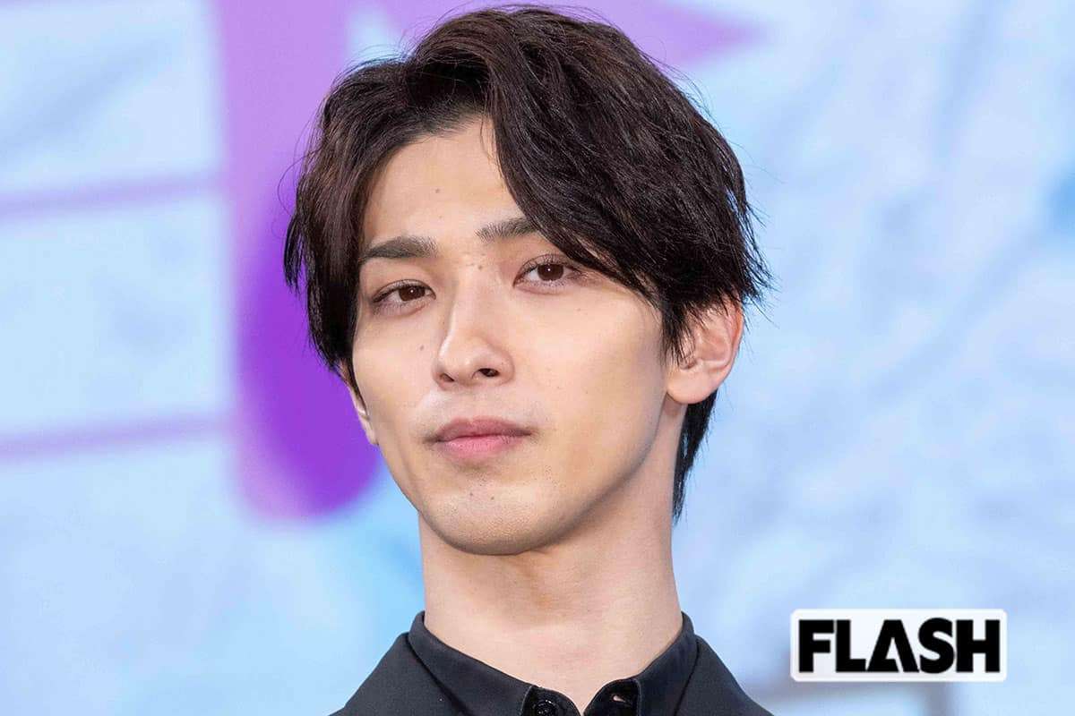 横浜流星、パリで見せたシルバーグレー髪色にファンうっとり…吉沢亮＆北村匠海との“国宝級”共演動画も話題に | Smart FLASH/スマフラ[光文社週刊誌]