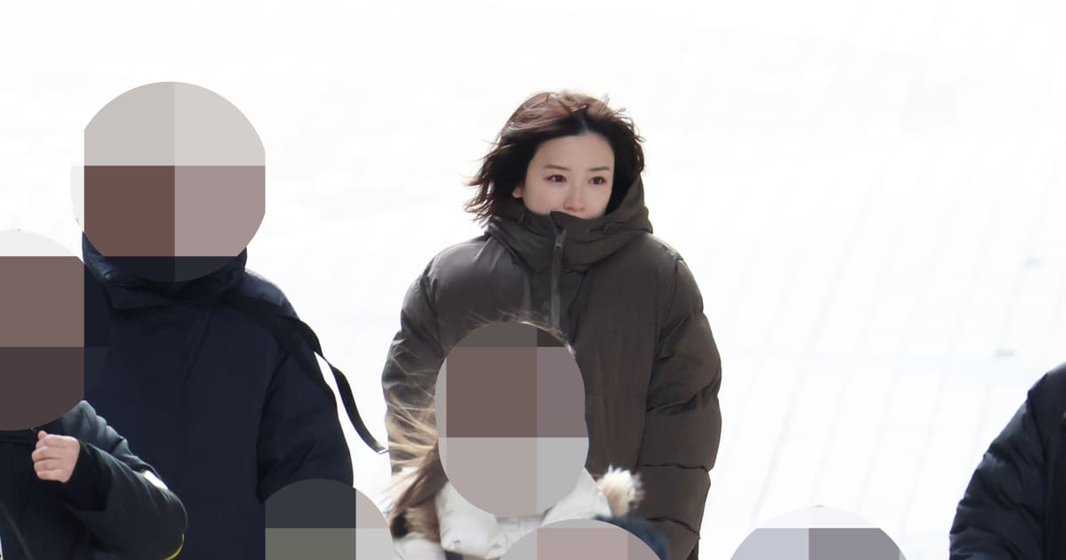【独自】日比谷のミッドタウンで…ロングヘアをばっさりカットした「永野芽郁」を発見！ | FRIDAYデジタル