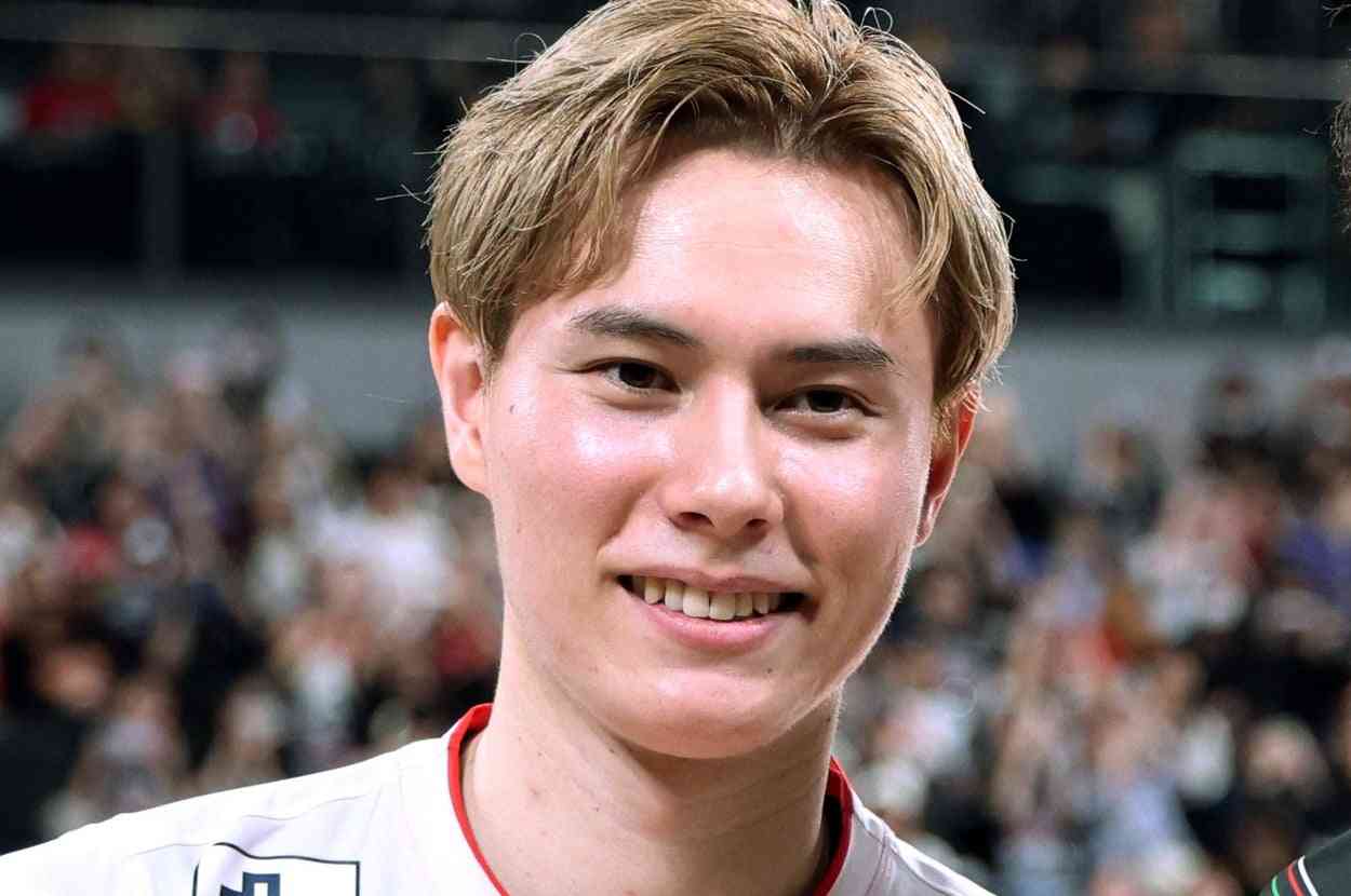 「別人かと思った」髙橋藍のイメチェン姿に衝撃走る「びっくり」「か、か、髪色…が」