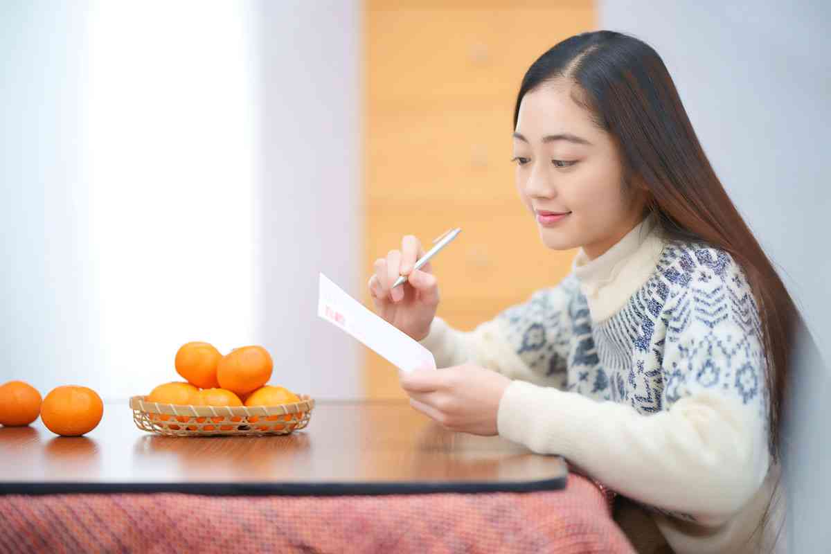 ねぇ「年賀状スルー」したことある！？「LINEで返信」はアリ？ナシ？デジタル時代の意外な