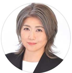 「学歴詐称」騒動の田久保真紀氏が激変！イメチェン写真公開に衝撃「若返って」「お似合い」絶賛 - 社会 : 日刊スポーツ