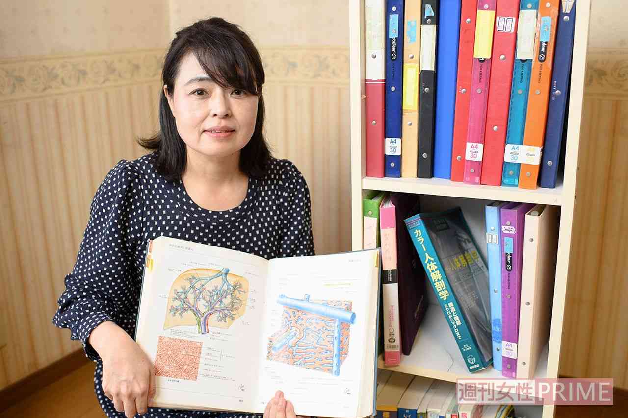 7浪20年かけて50代で医師デビュー！子育てと年齢を理由にあきらめない3児のママ | 週刊女性PRIME