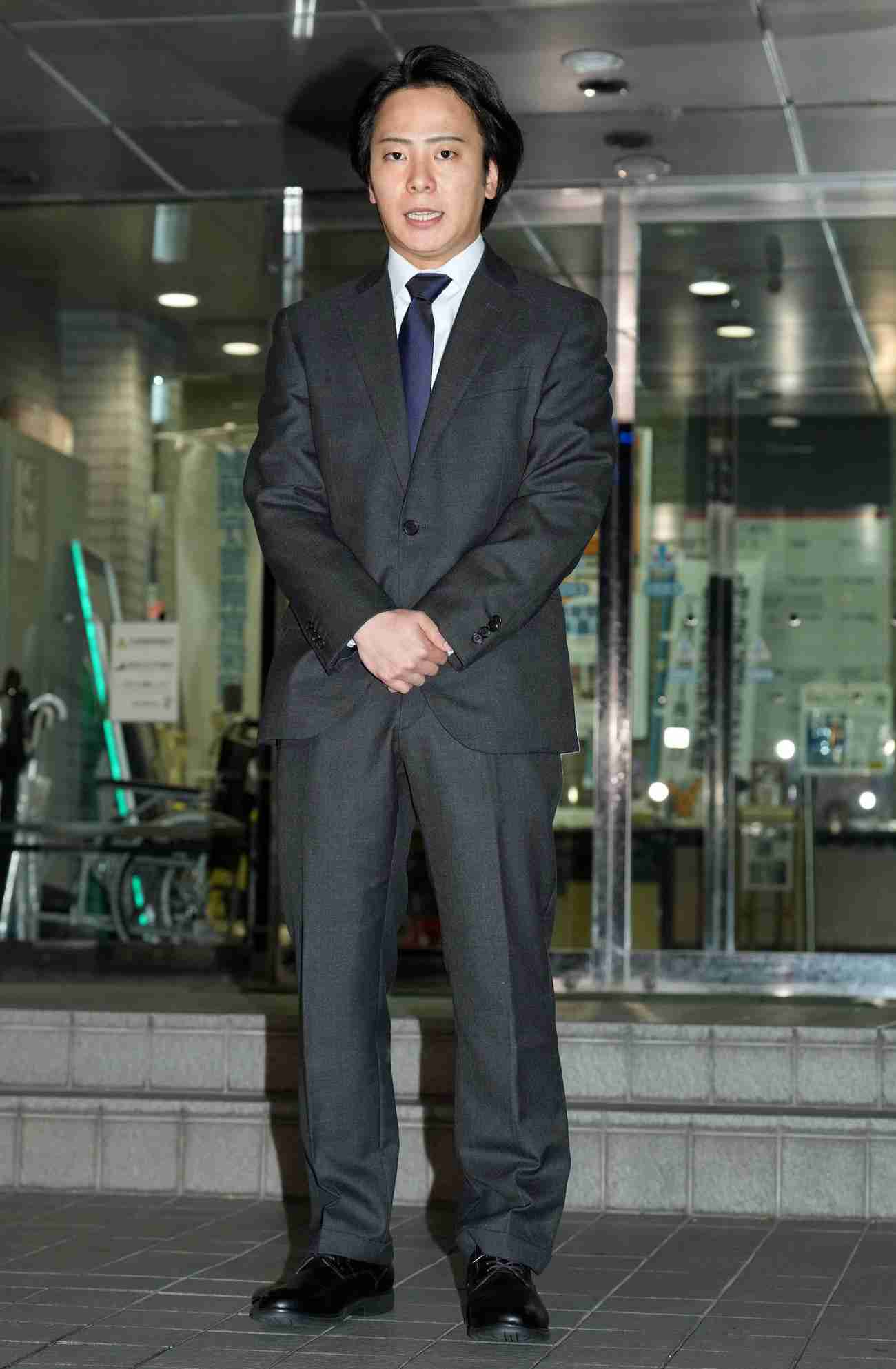 歌舞伎俳優 中村鶴松が釈放　「すみません」と発し２度頭下げる　“被害者に誠心誠意対応”と謝罪　店のドアを蹴り壊した疑いで現行犯逮捕 | ガールズちゃんねる - Girls Channel -