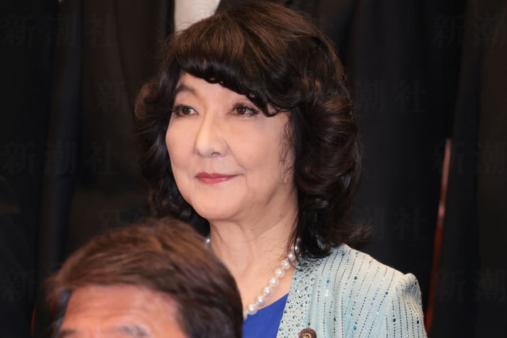 「教科書を一度読むだけで暗記」　片山さつき財務大臣の「異次元の天才エピソード」　同窓生は「有名進学塾トップで、鳴り物入りで中学に」