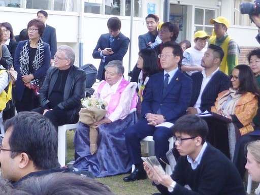 日韓首脳のドラムセッション動画公開　高市首相、李大統領を絶賛