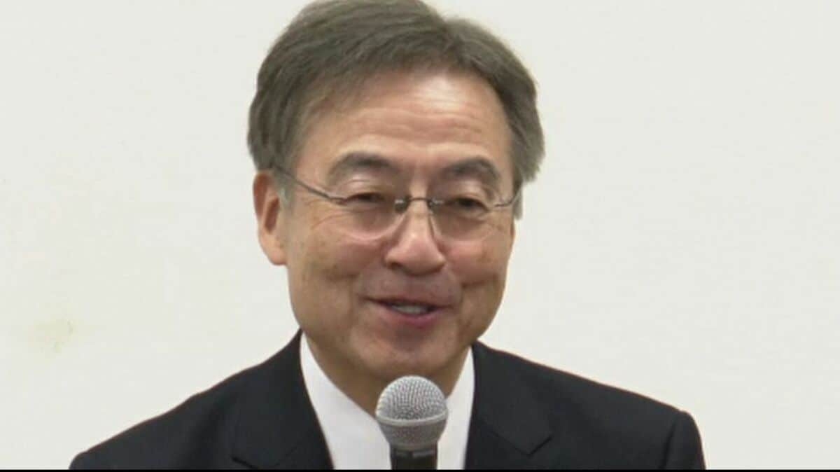 【前知事のセクハラ全容公開】 「二人きりでさしつさされつで楽しもうね」 セクハラ辞職の杉本達治福井県前知事が県職員に送った不適切なメッセージ 4人の女性におよそ1000通のセクハラ裏付ける驚愕の内容をすべて | 石川県のニュース｜MRO北陸放送 (1ページ)