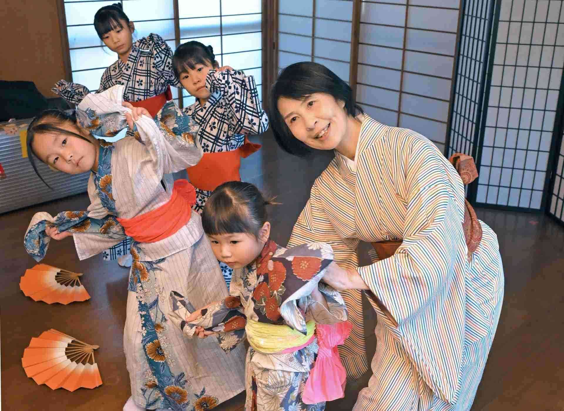 「丙午生まれの女性は気性が激しい」…60年前。迷信は呪縛となり、出生数は激減した――「おしとやかになるように」。両親の願いで日舞一筋に生きた彼女は、今年生まれる女の子に何を願う