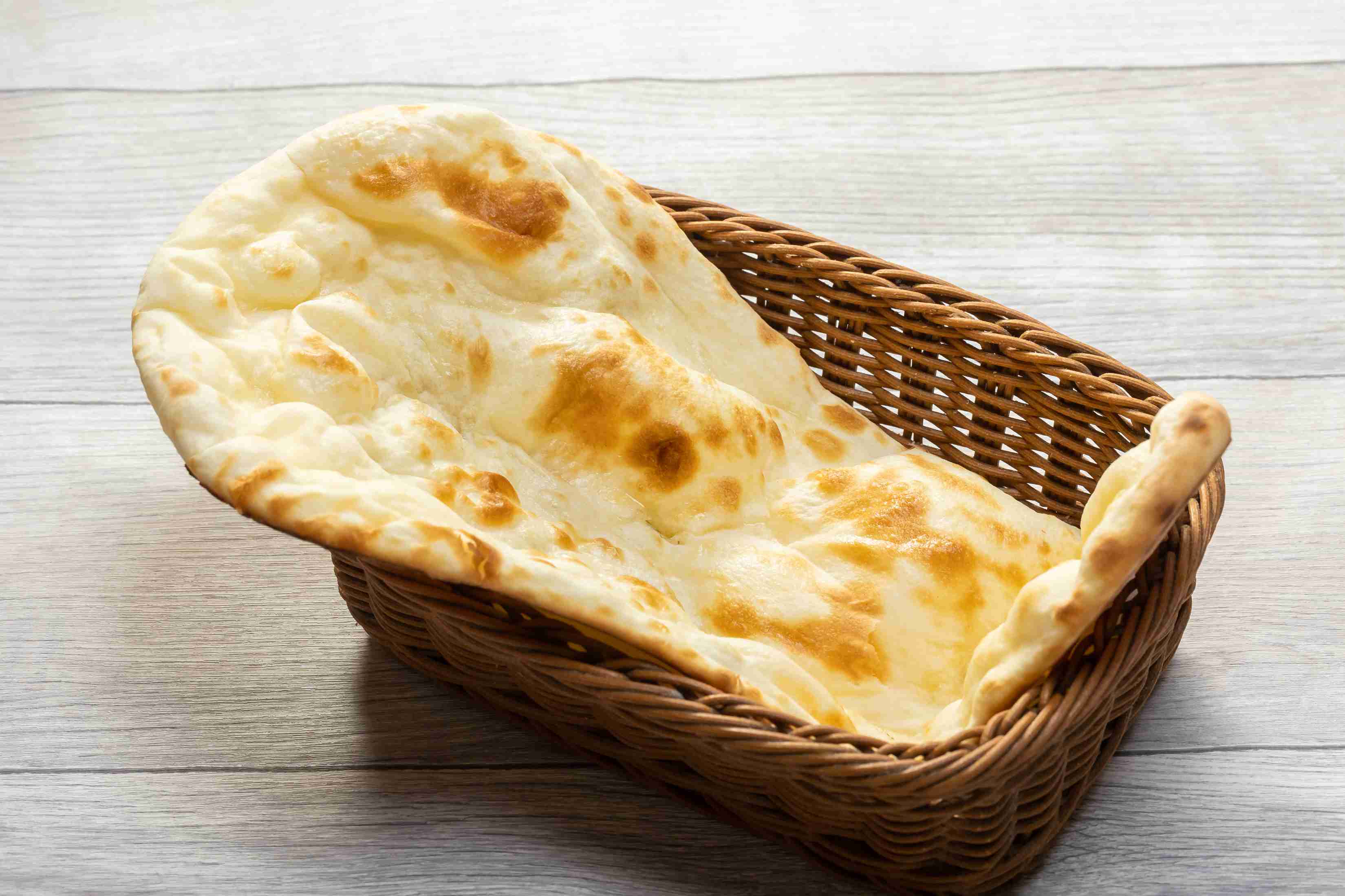 【食べ物】中身以上に生地が好きな女