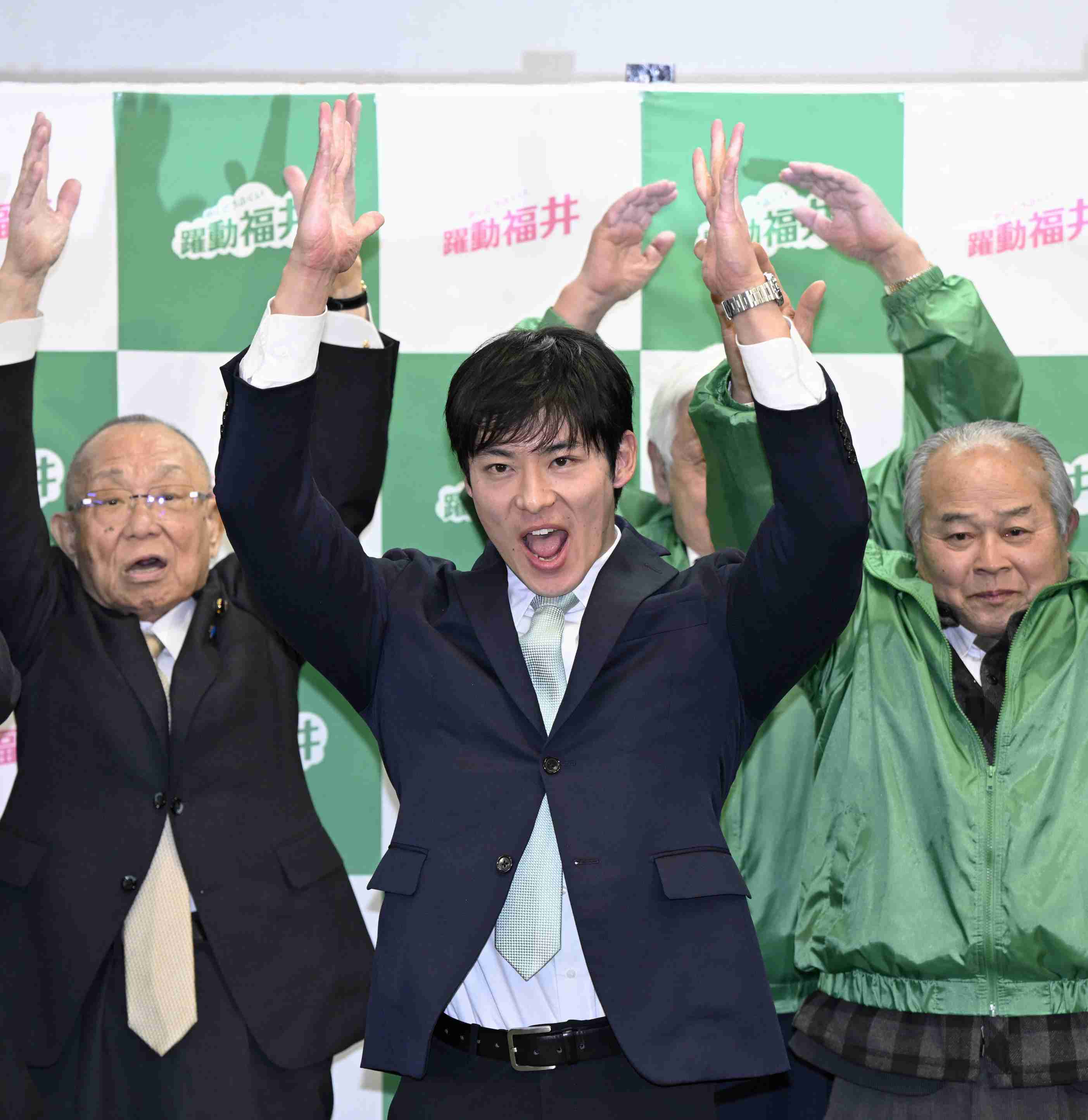 福井県知事に石田嵩人氏が初当選　全国最年少、保守分裂制す|47NEWS（よんななニュース）