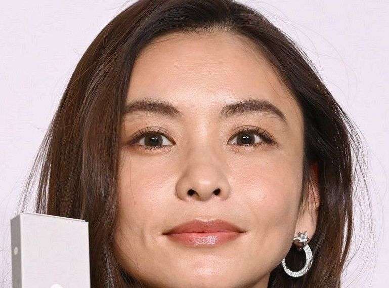 滝沢眞規子、新年恒例の豪華おせち料理お披露目「毎年同じような写真ですみません」もフォロワー「毎年ながら圧巻」「今からお箸と紙皿持って行きまーす」：中日スポーツ・東京中日スポーツ 