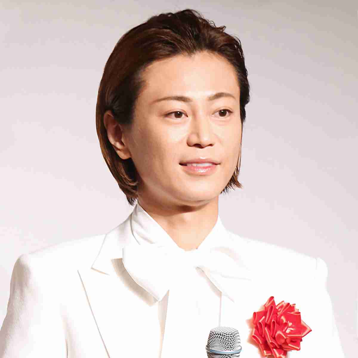 氷川きよし「暴行セクハラと恐喝」ドロ沼大騒動の決着点／壮絶「芸能スキャンダル会見」秘史 | アサ芸プラス