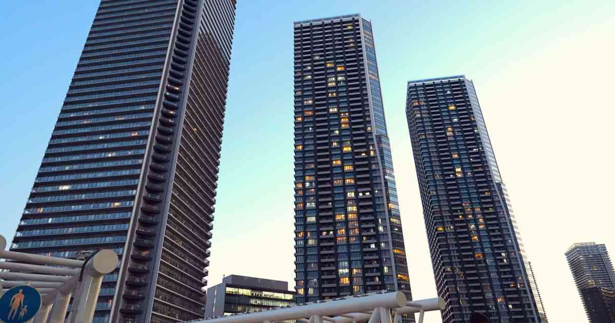 「お金を渡すから子供に10万円あげて」タワマンの子供たちが“お年玉バトル”を繰り広げている!? | FRIDAYデジタル