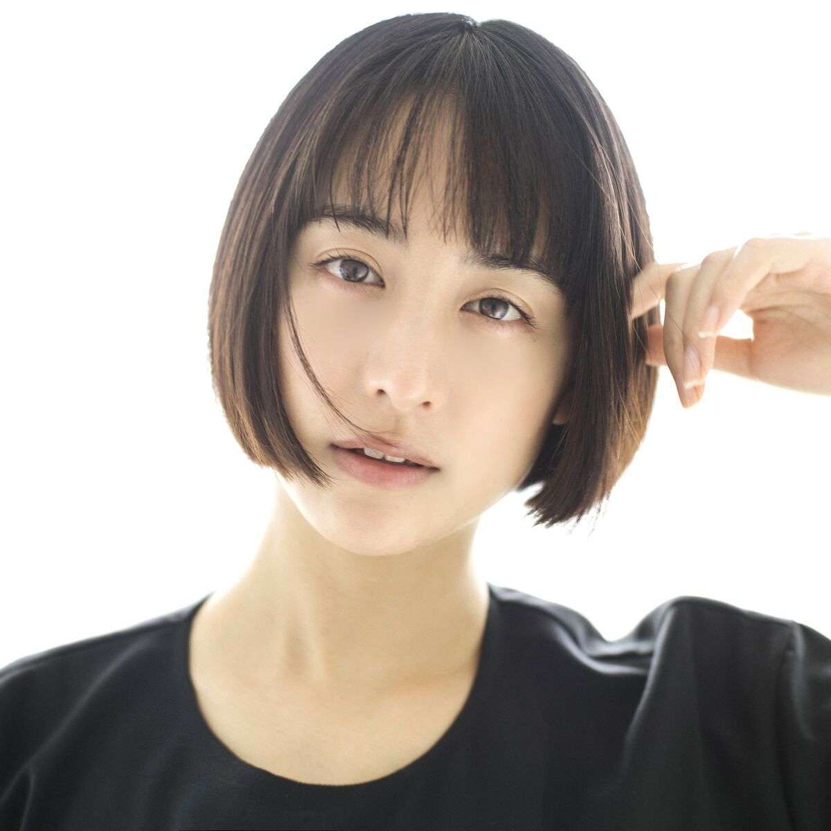 面長美人というと誰が浮かびますか?