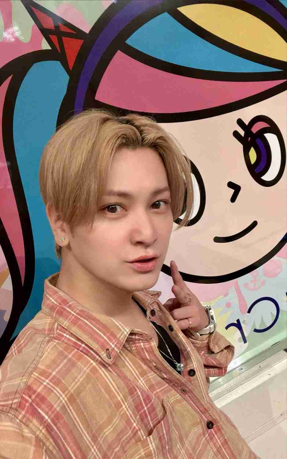 難病患う39歳俳優「明かりが辛い」室内のサングラス着用に「悪いイメージがあるのかな」（日刊スポーツ） - Yahoo!ニュース
