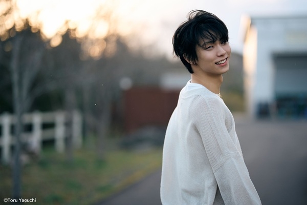 羽生結弦、最新写真集『羽』が2月3日発売　フォトグラファー矢口亨氏「撮影する側も楽しかった」