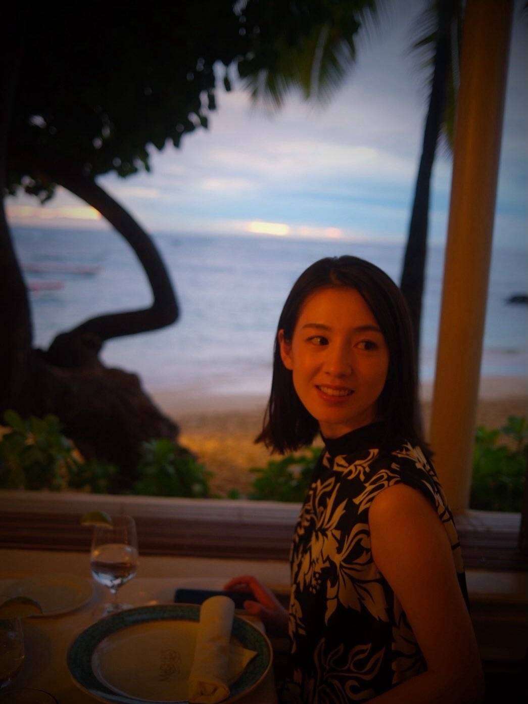 「久しぶりに見たらびっくり」突然の改名、電撃婚、退所…33歳朝ドラ出演女優〝家族旅行〟ショットに「宮内ひとみさん綺麗」「癒される」の声