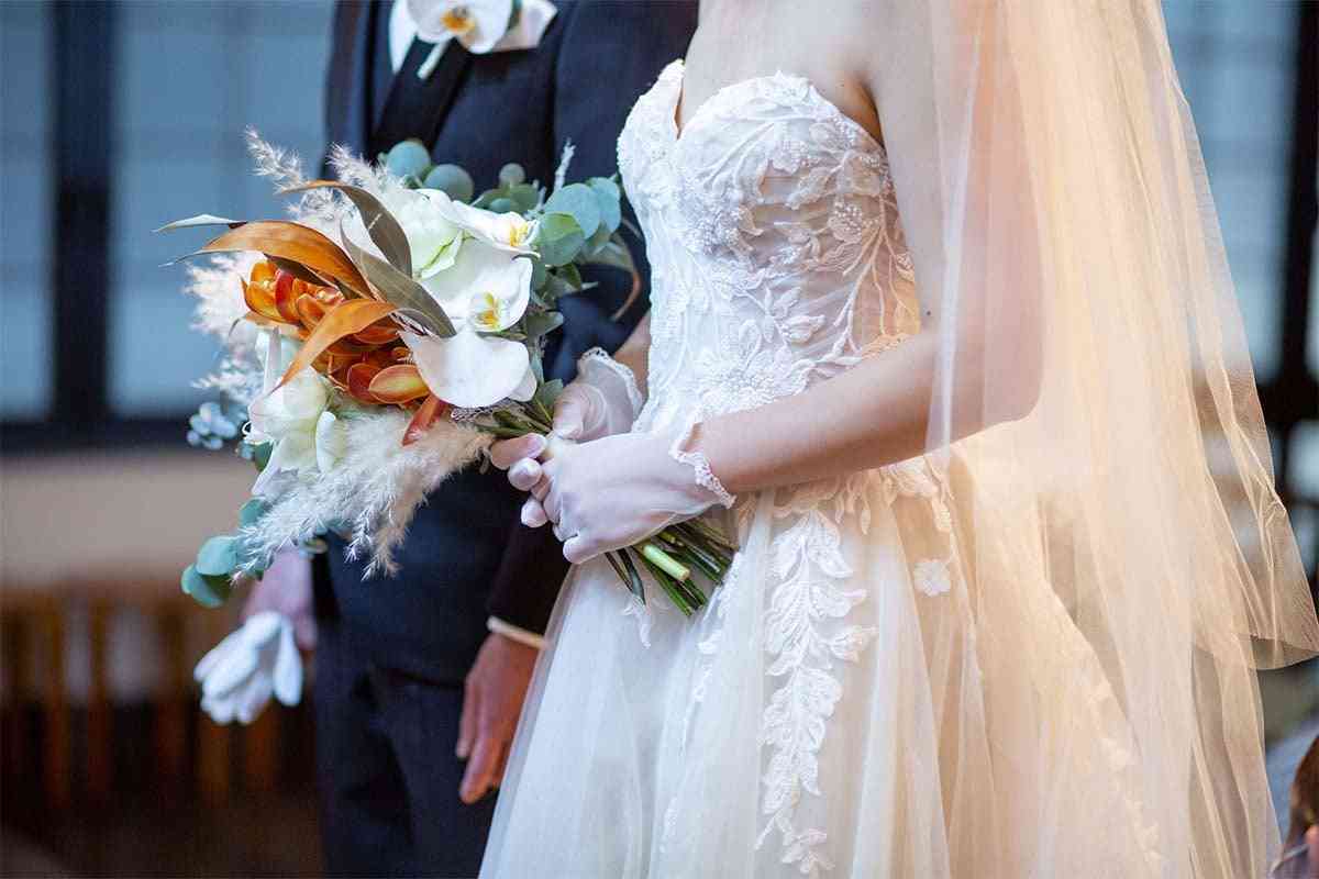 ”結婚のあれこれ”で失敗した経験を400人に聞く 「見た目のよさに気を奪われるな」リアルな声 | オトナンサー