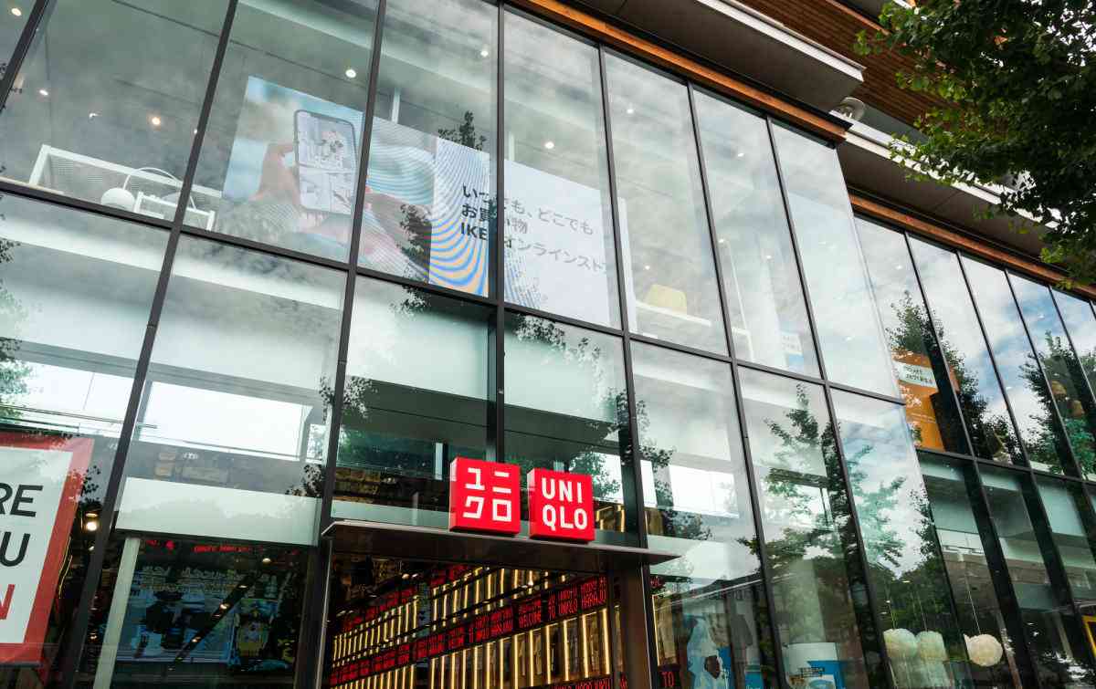 「ユニクロ」「しまむら」「アンドエスティ」… 逆風のアパレル業界でも過去最高益を更新する6社とは？ – MONEY PLUS