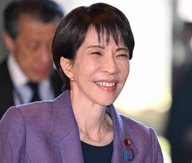 高市内閣、支持率57％　10ポイント下落　毎日新聞世論調査（毎日新聞） - Yahoo!ニュース