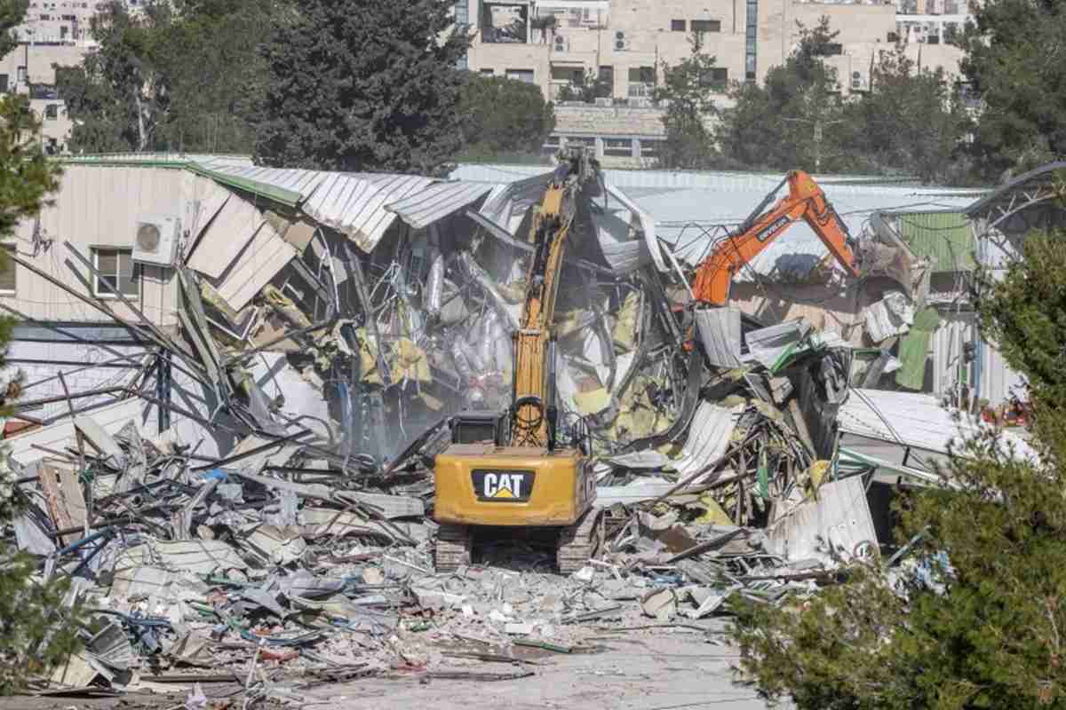 イスラエル、UNRWAの施設を重機で解体　東エルサレム（CNN.co.jp） - Yahoo!ニュース
