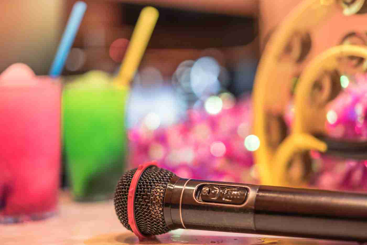         正月の帰省で田舎の“当たり前”に違和感。居酒屋やカラオケの支払いで「子なしの私も子連れと同額の“割り勘”で」  |  日刊SPA!    