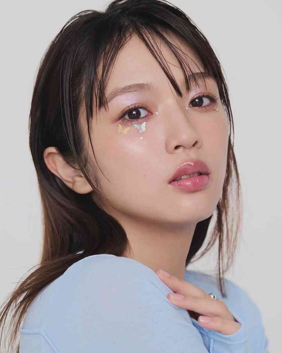 過去にRIPSLYMEメンバーと不倫で炎上…姿を消した元「Seventeenモデル」、1年ぶりの近影と近況報告（ピンズバNEWS）のコメント一覧 - Yahoo!ニュース