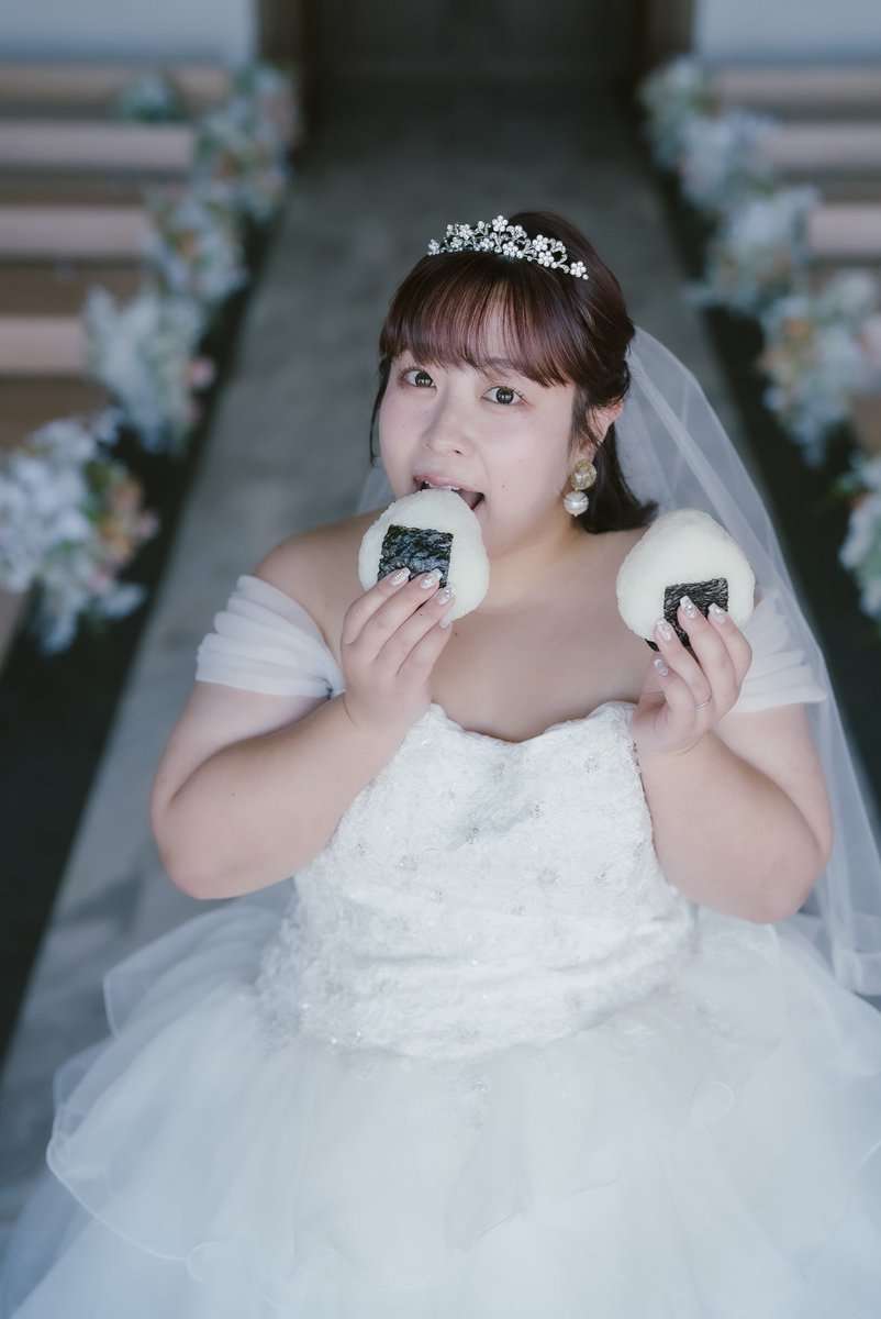 餅田コシヒカリ『さんま御殿』で結婚初告白「実は2年前なんです」 指輪を手に笑顔も「第2関節までしか入らなかった」