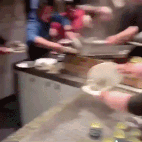 女性=少食って押しつけられて不快な思いしたことありますか?