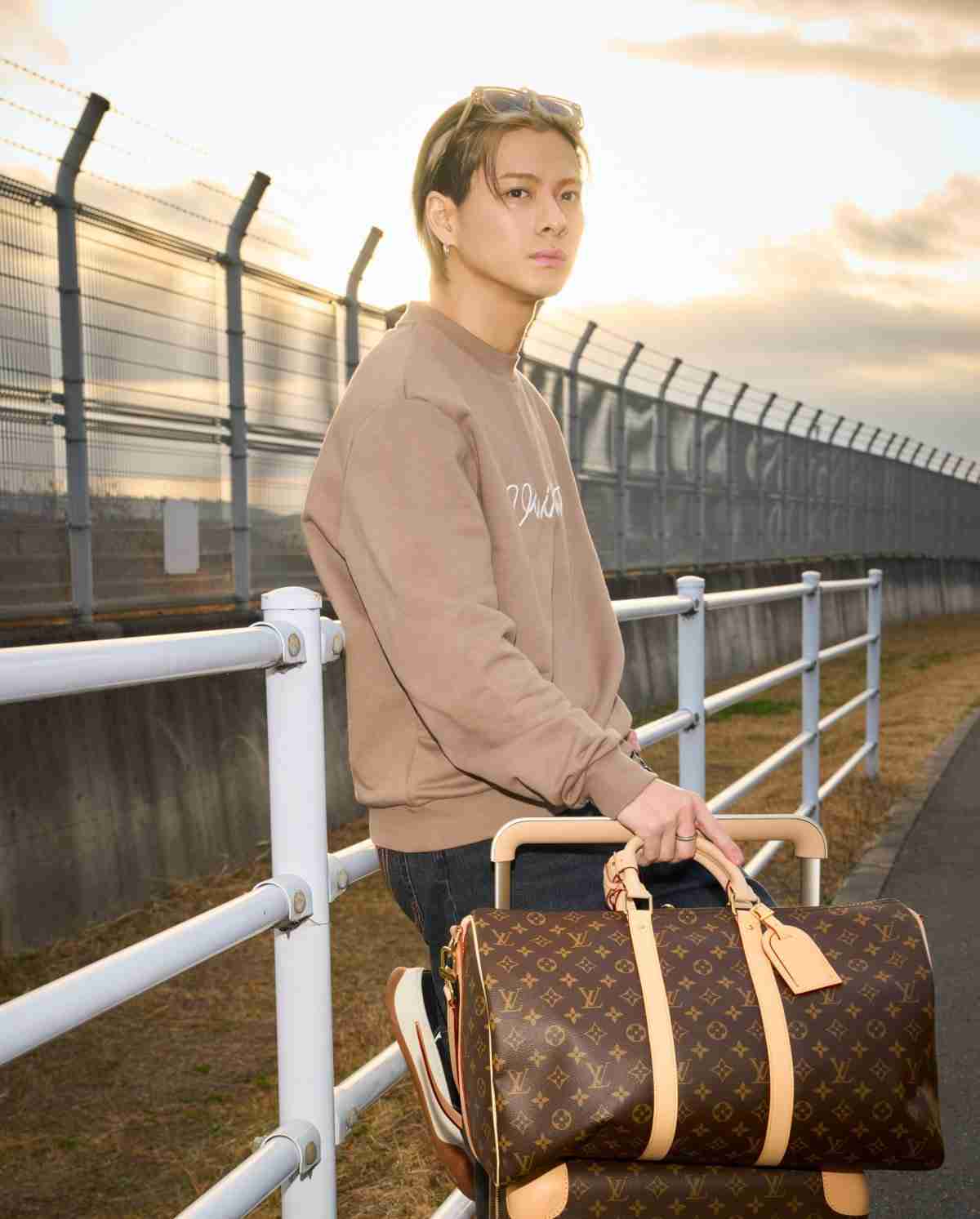 Number_i平野紫耀、パリへ “空港コーデ”を披露