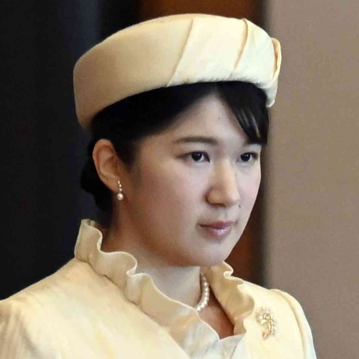 《6年連続でティアラ新調ご辞退》愛子さまは雅子さまの年季バッグをご愛用…“生活費”増額見送りで貫く「天皇家の清貧」（女性自身） - Yahoo!ニュース