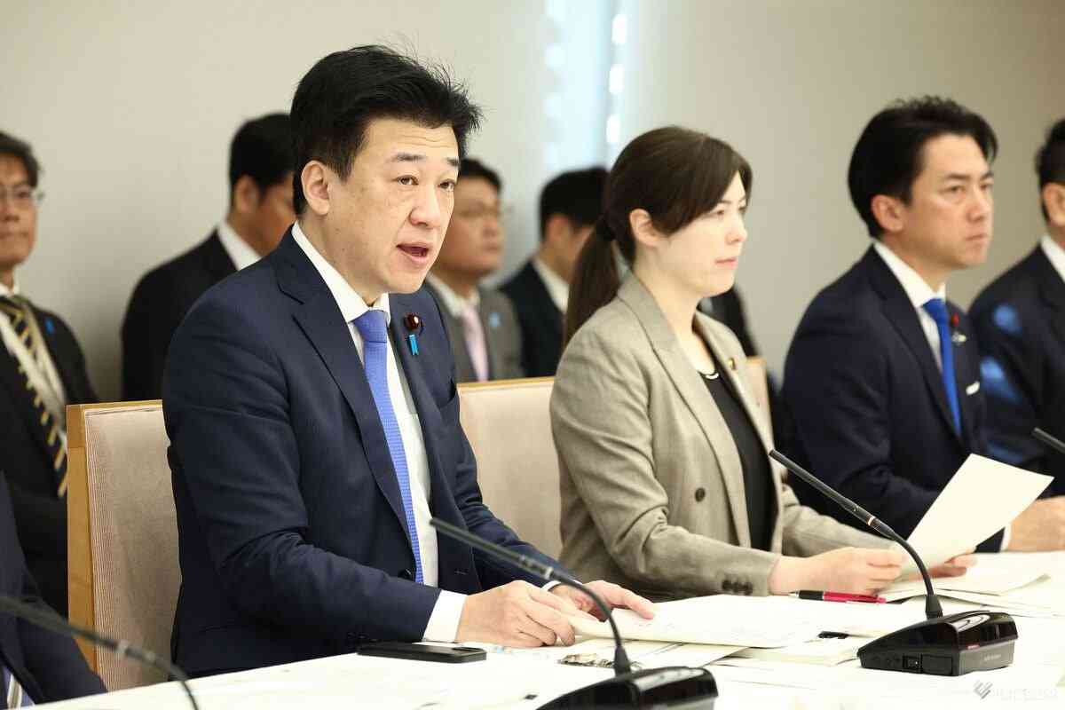 外国人土地ルール、今夏に骨格　政府、国籍取得を厳格化：時事ドットコム