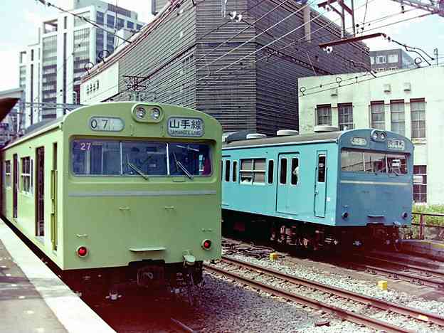 色々な、昭和の頃の乗り物を貼るトピ。